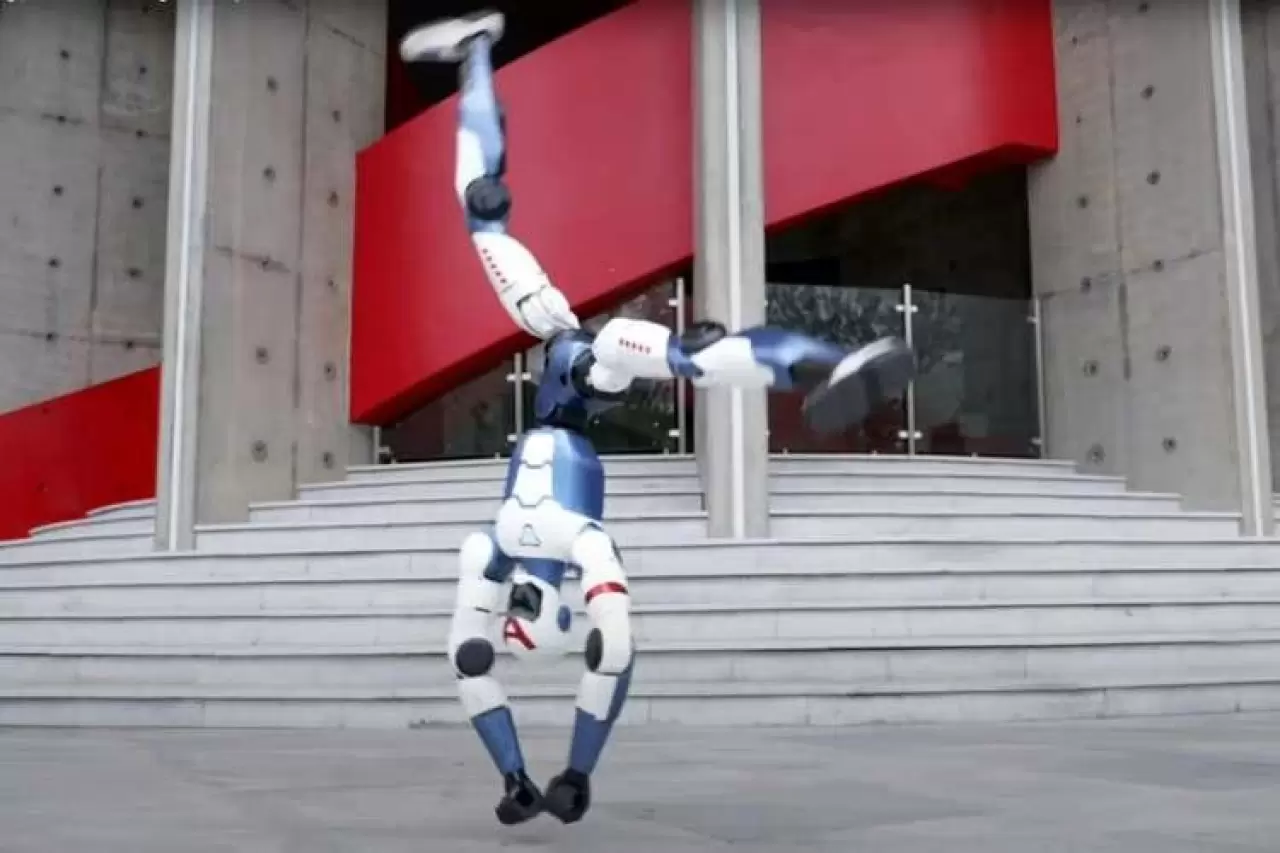 "Yamyam robot" icat edildi! Diğer robotları tüketerek büyüyor 3