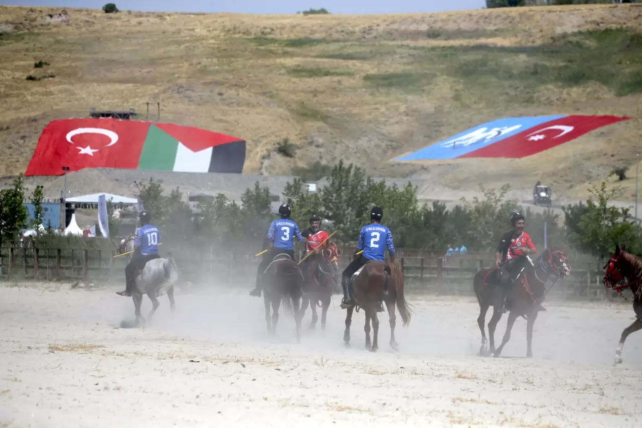 Malazgirt Zaferi kutlamalarında cirit şöleni 12