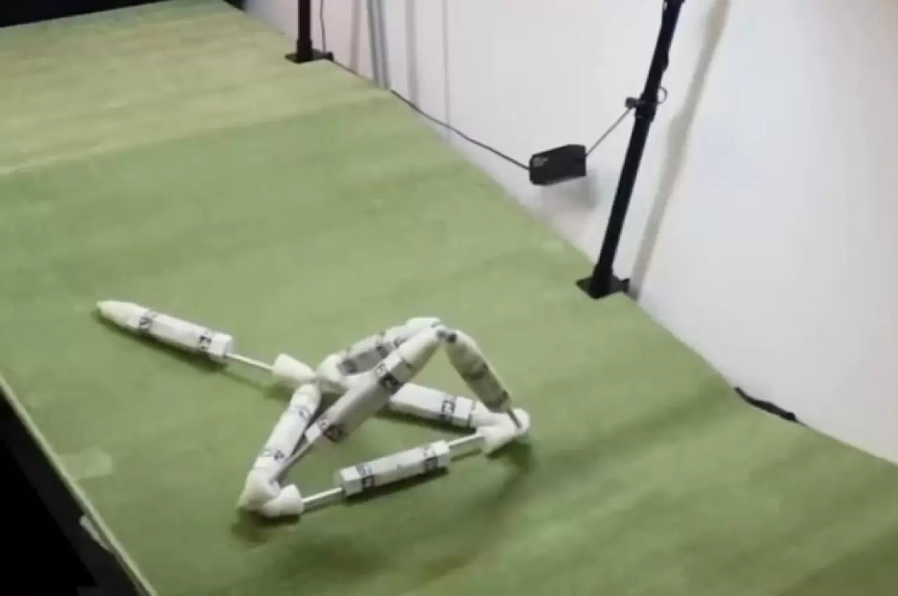 "Yamyam robot" icat edildi! Diğer robotları tüketerek büyüyor 1