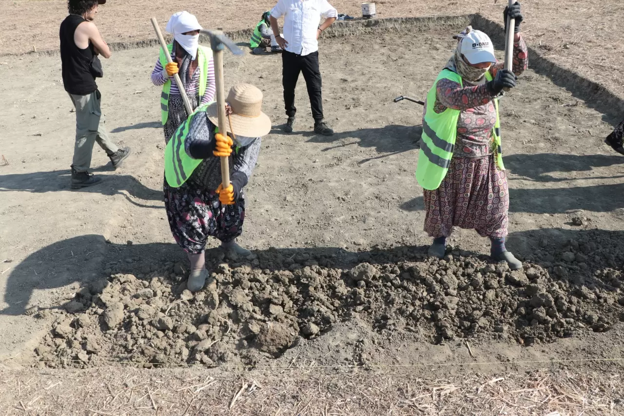 Hera'nın Şehri'ndeki arkeolojik kazıları kadınlar üstleniyor 4