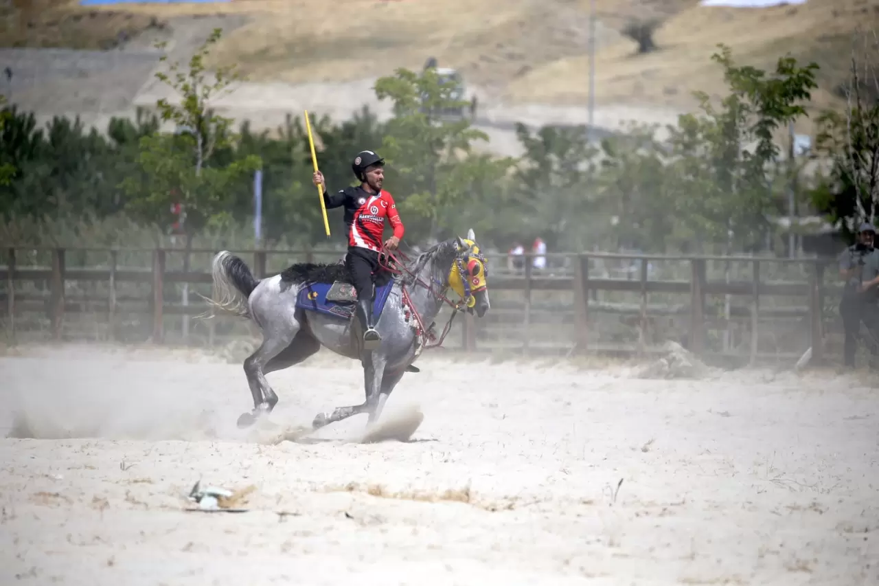Malazgirt Zaferi kutlamalarında cirit şöleni 36