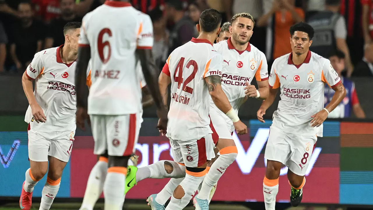Galatasaray, Süper Lig’e fırtına gibi başladı 1