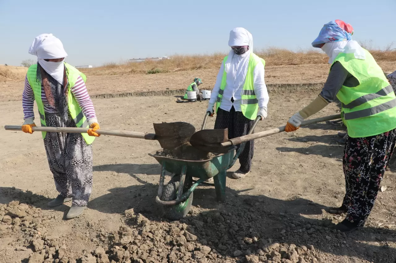 Hera'nın Şehri'ndeki arkeolojik kazıları kadınlar üstleniyor 1