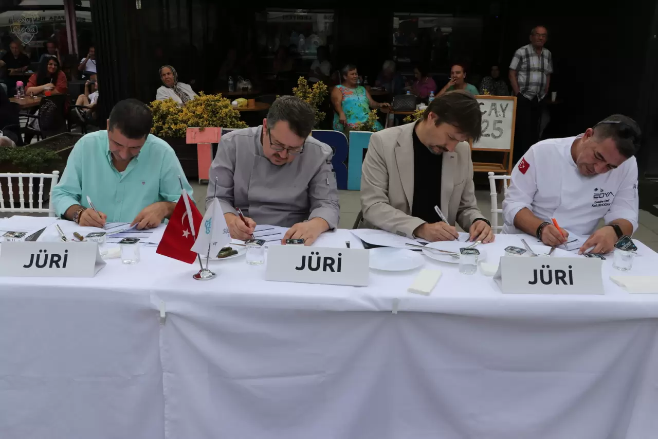 Tekirdağ'da en iyi zeytinyağlı yaprak sarma için yarıştılar 6