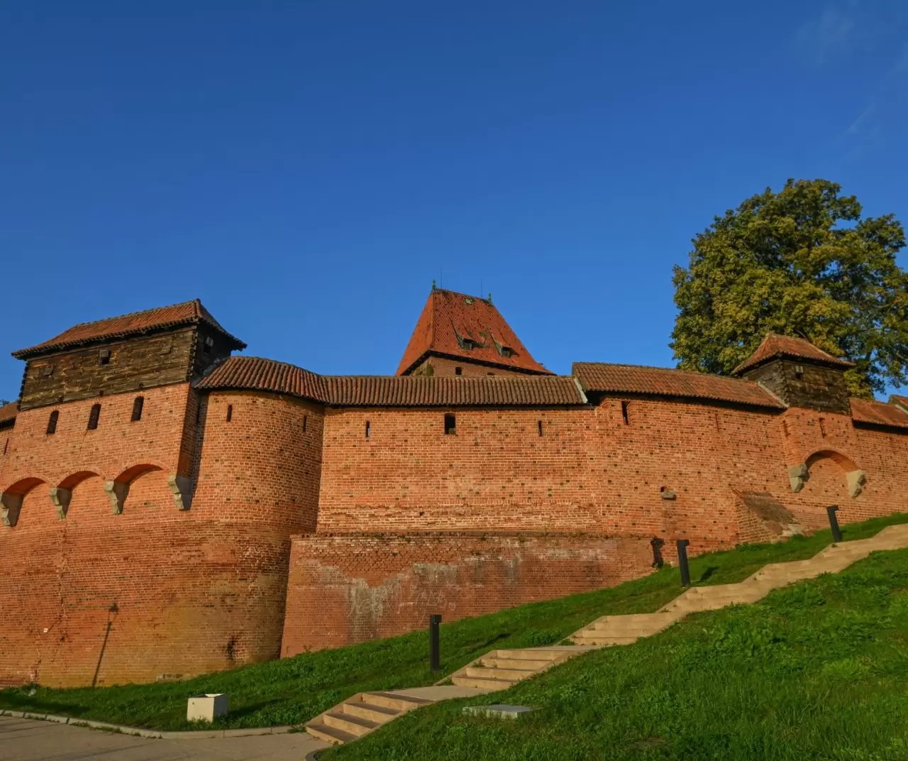 Dünyanın en büyük kalesi Malbork, UNESCO listesinde parlıyor 8
