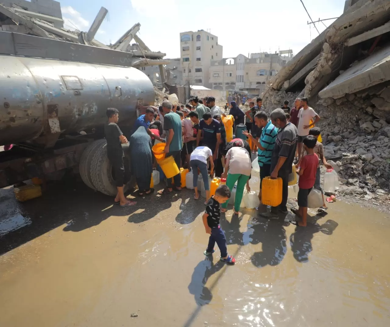 Gazze’de su krizi ve abluka binlerce Filistinliyi zor durumda bıraktı 5