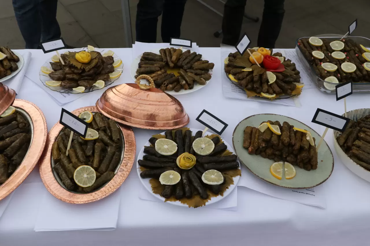 Tekirdağ'da en iyi zeytinyağlı yaprak sarma için yarıştılar 1