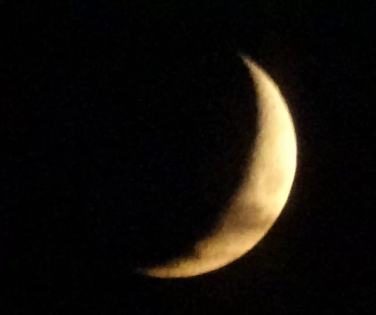 Van Ssemalarında hilal ayın büyüleyici dansı 5