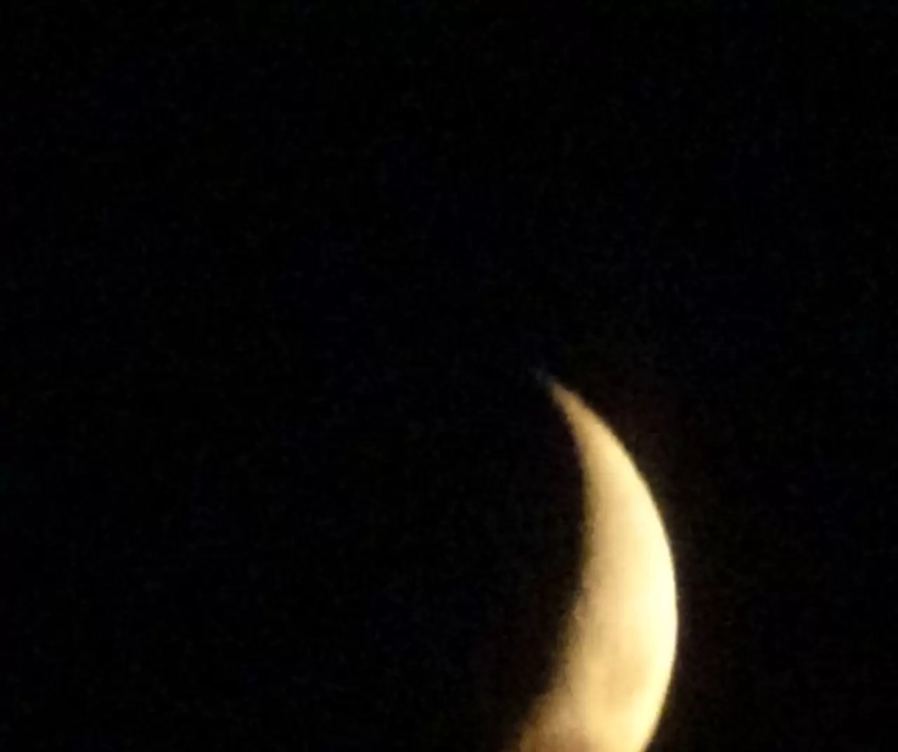 Van Ssemalarında hilal ayın büyüleyici dansı 6