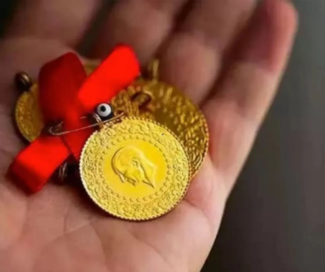 Altının gramı 4 bin 846 liradan işlem görüyor 7