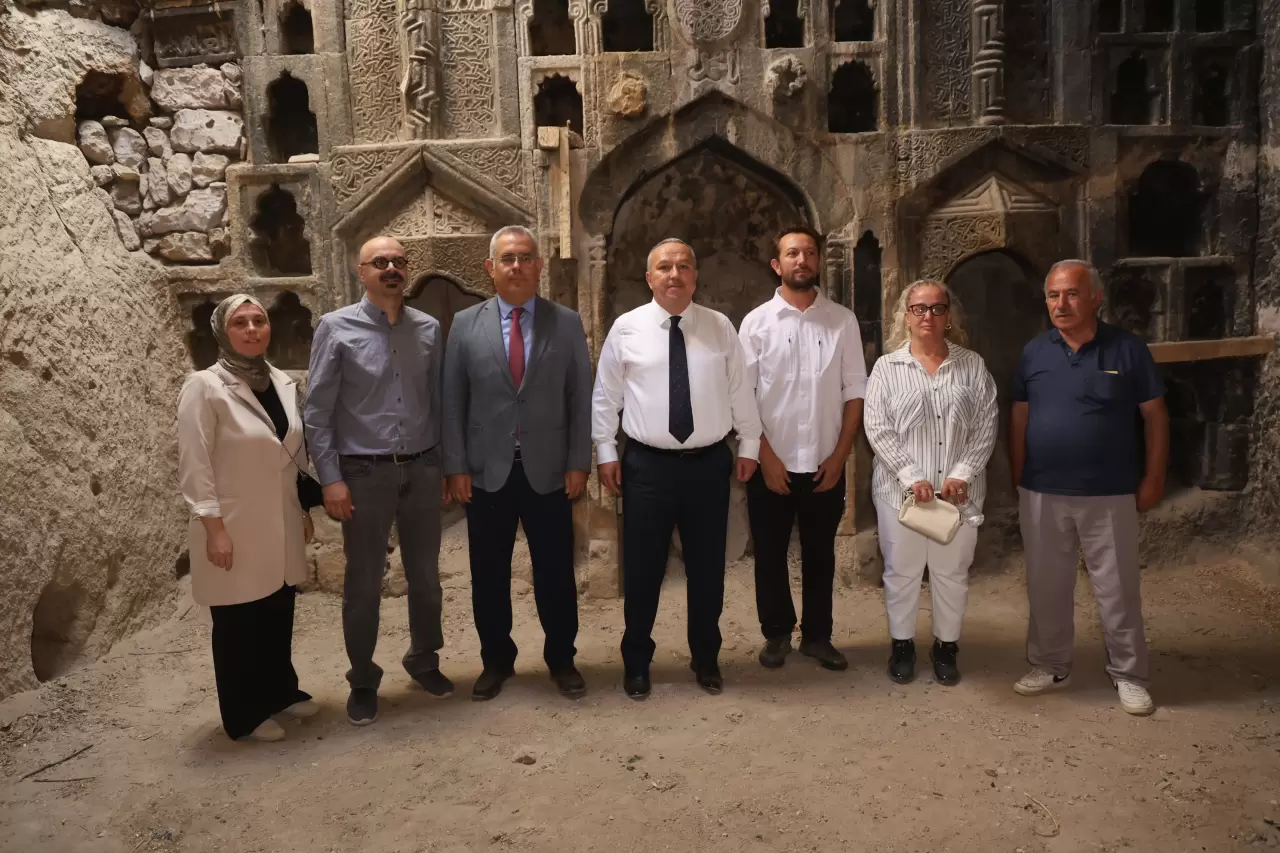 Kömürlükte 600 yıllık tarihi keşif! Dergah tescillendi 7