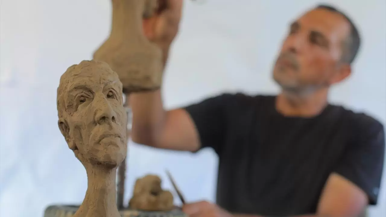 Acıyı sanata dönüştürdü! Gazzeli heykeltıraş Filistin’in sessiz çığlığını anlatıyor 9