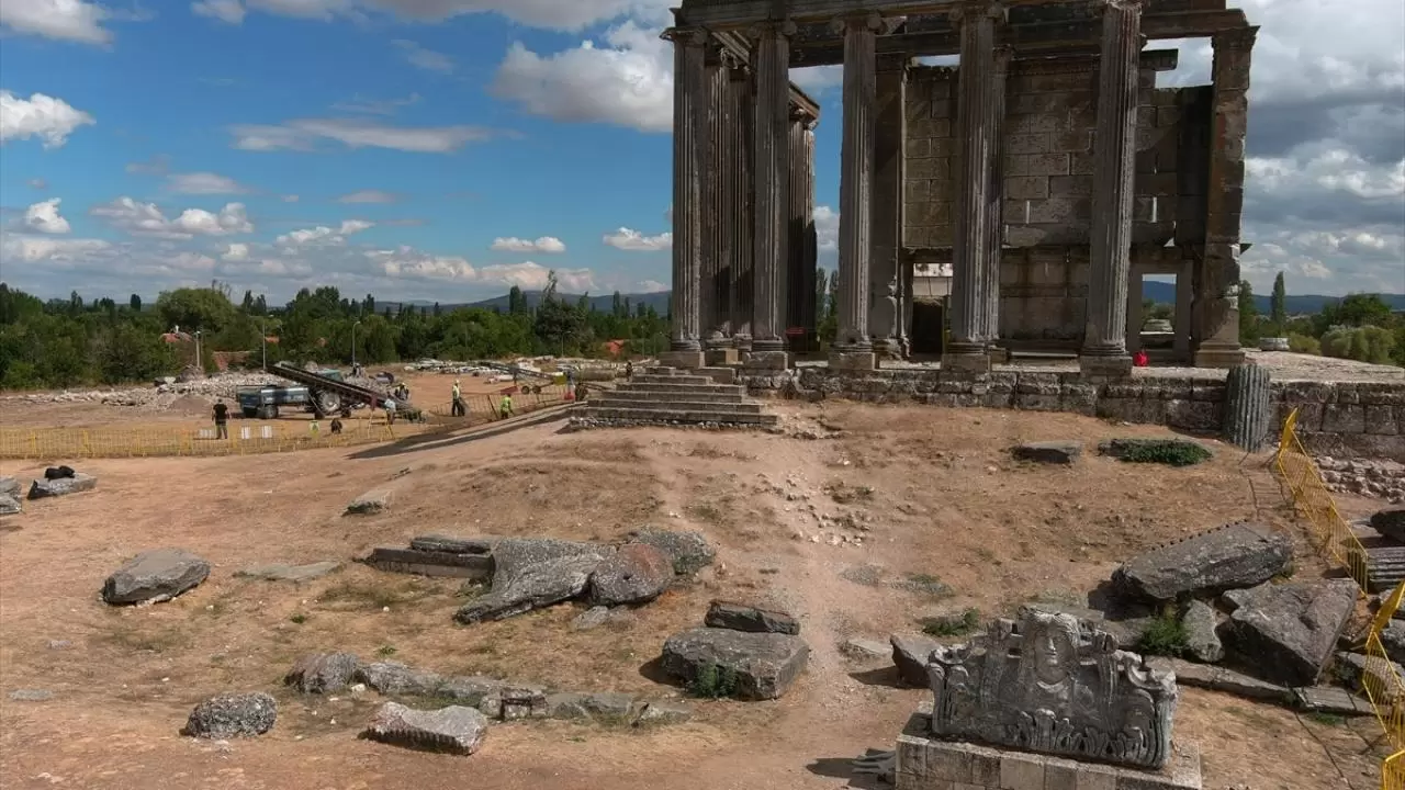 Aizanoi’nin gizemi çözülüyor: Restorasyonda kullanılacak tarihi kalıntılar ortaya çıkarıldı 6