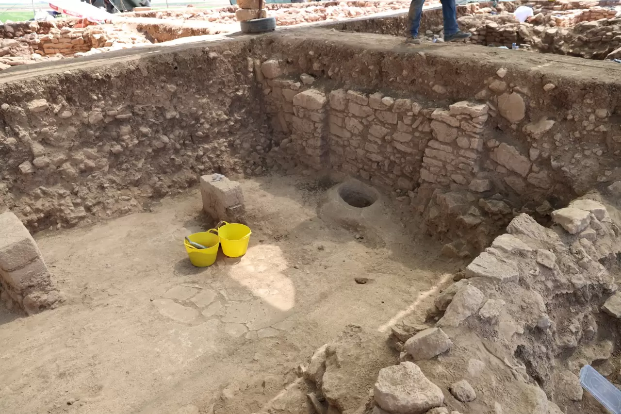 Sefertepe'de 10 bin yıllık insan kalıntıları bulundu 2