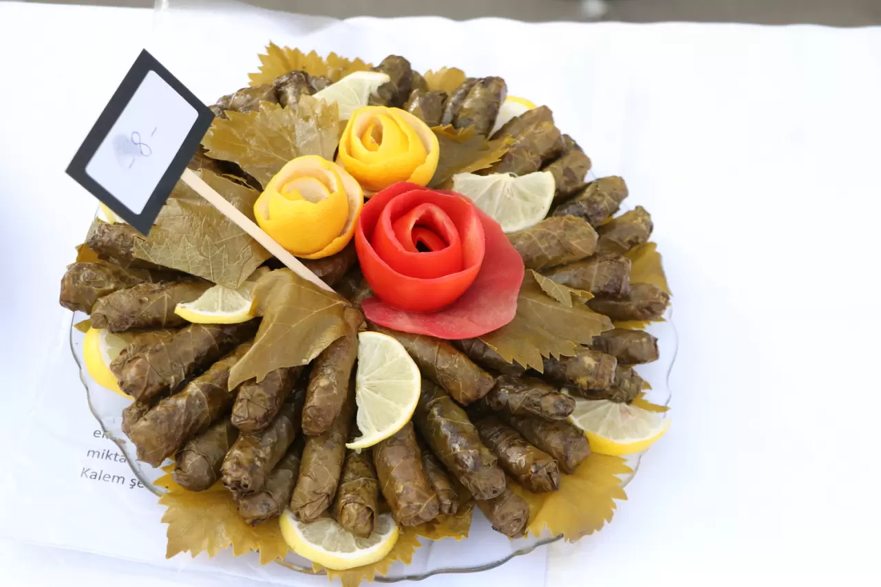 Tekirdağ'da en iyi zeytinyağlı yaprak sarma için yarıştılar 5