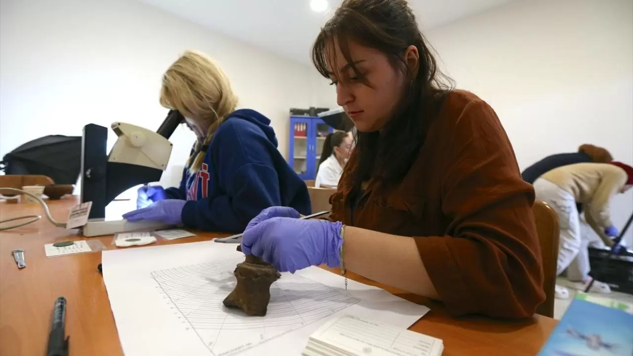 Ani Ören Yeri'nin saklı tarihini kadınlar gün yüzüne çıkarıyor 5