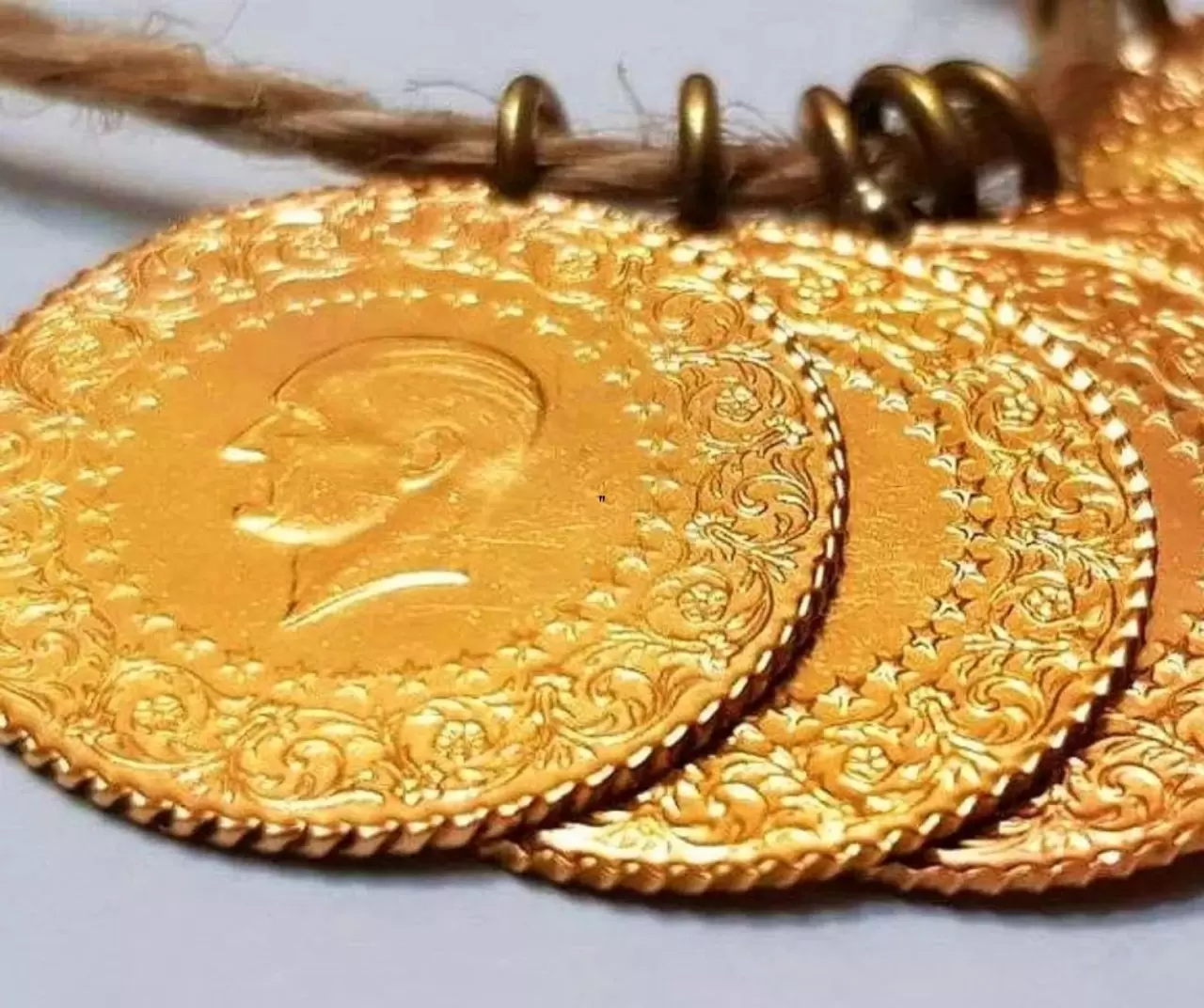 Altının gramı 4 bin 846 liradan işlem görüyor 5