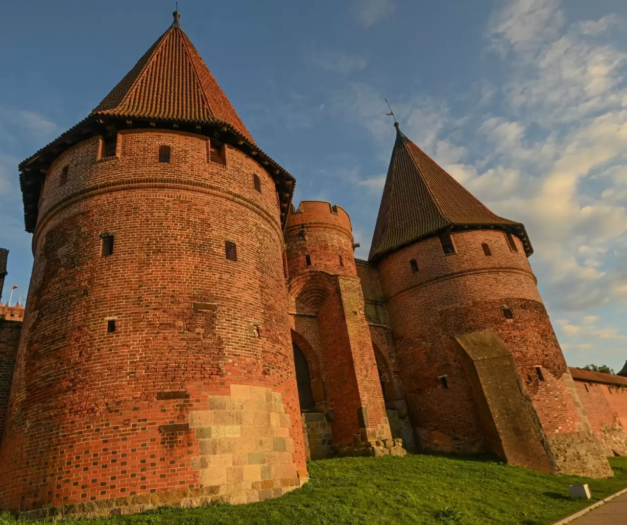 Dünyanın en büyük kalesi Malbork, UNESCO listesinde parlıyor 7