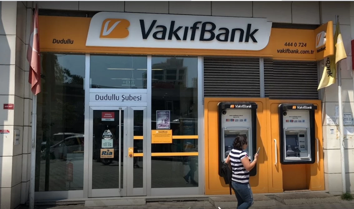 Emekli promosyon en yüksek veren banka hangisi? Emekli promosyon veren bankalar listesi 2025 8