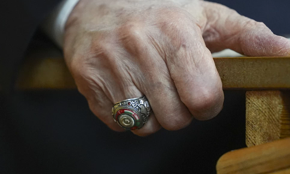 Devlet Bahçeli’nin Türk Devletleri bayraklı yüzüğü dikkat çekti 7