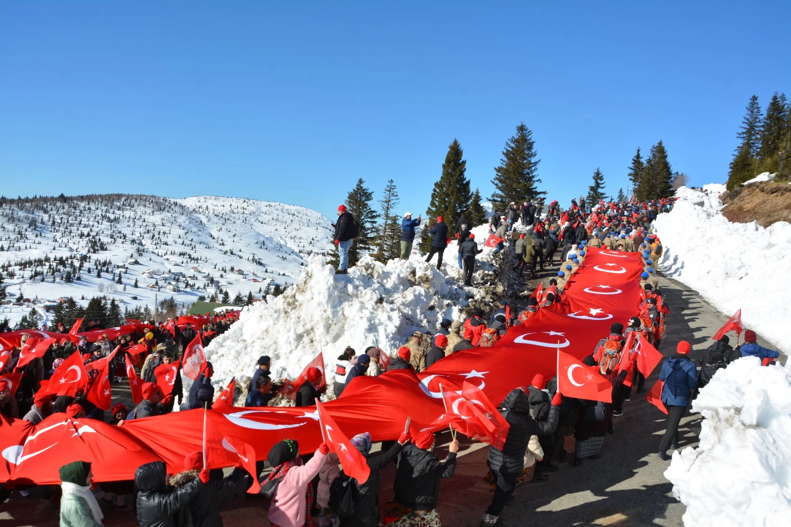 Sarıkamış Şehitleri Sis Dağı'nda anıldı! 11