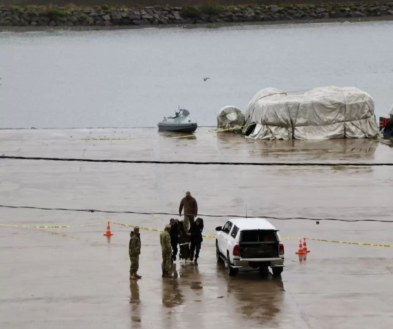 Trabzon Çarşıbaşı’nda balıkçıların ağına takılan insansız deniz aracı panik yarattı 4