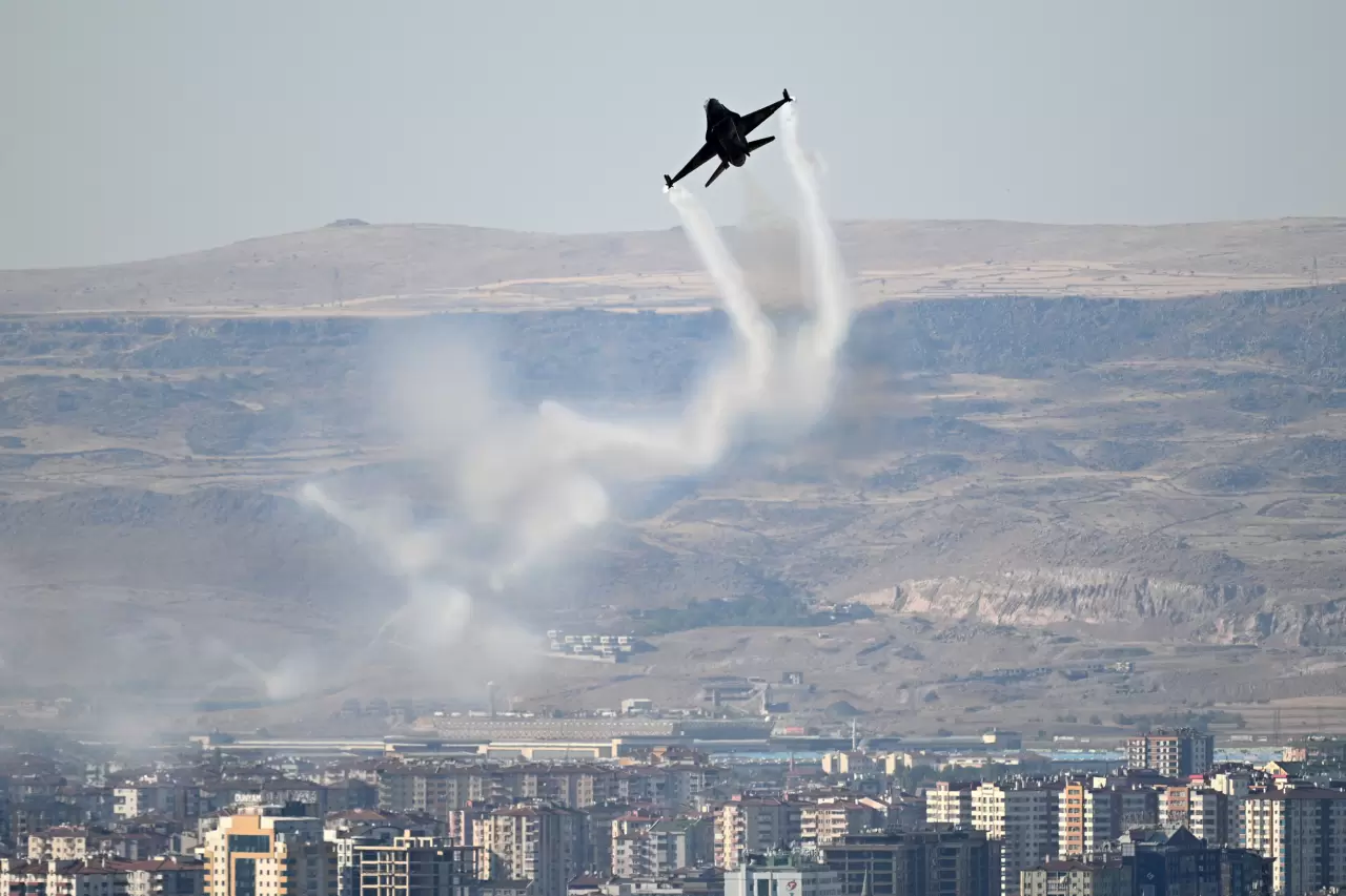 SOLOTÜRK Kayseri'de prova uçuşu yaptı 4