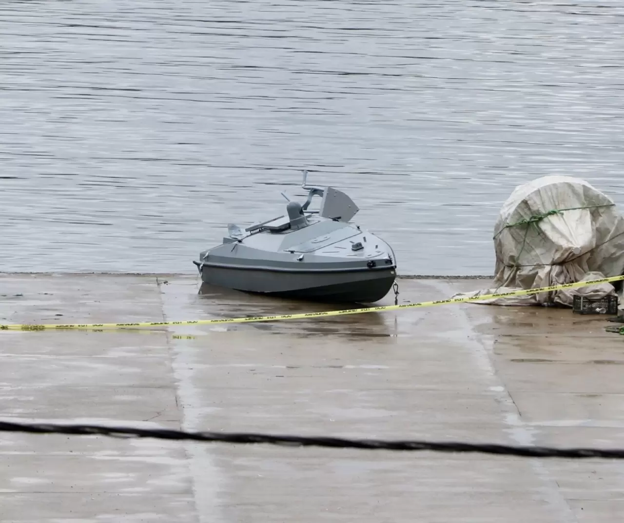 Trabzon Çarşıbaşı’nda balıkçıların ağına takılan insansız deniz aracı panik yarattı 6