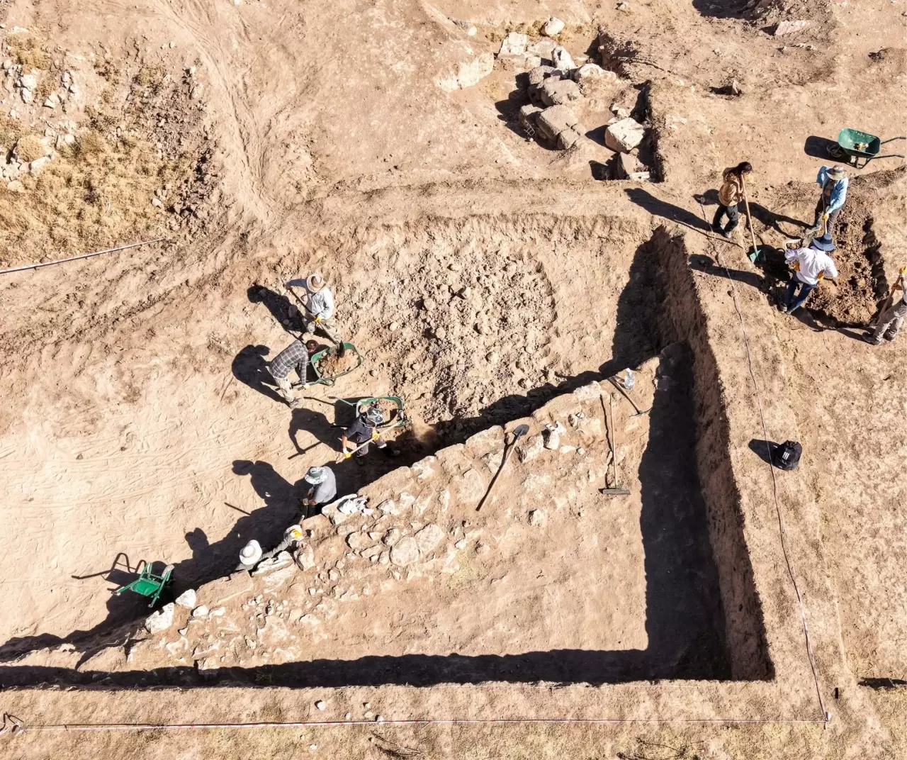 Zernaki Tepe’de 6 yeni kitabe bulundu: 3 bin yıllık antik kent gün yüzüne çıkıyor 10