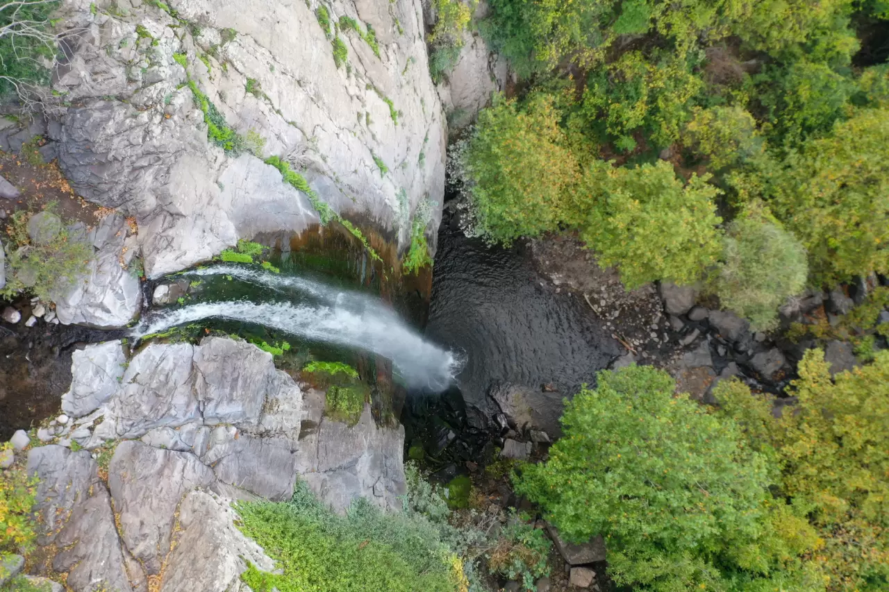Sonbaharın renk cümbüşü: Yunt Dağları ve Türkmen Şelaleleri doğaseverleri bekliyor 6