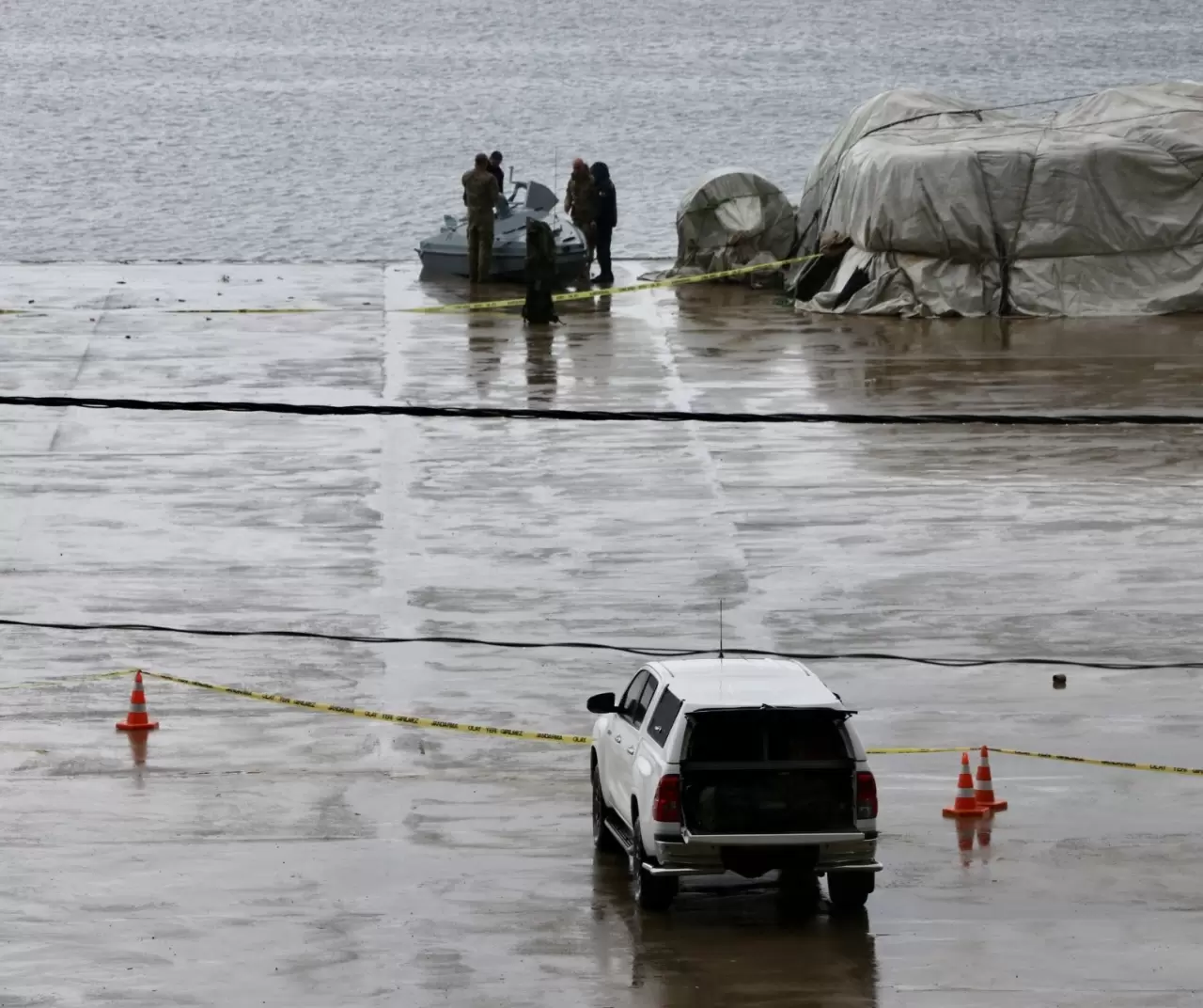 Trabzon Çarşıbaşı’nda balıkçıların ağına takılan insansız deniz aracı panik yarattı 1