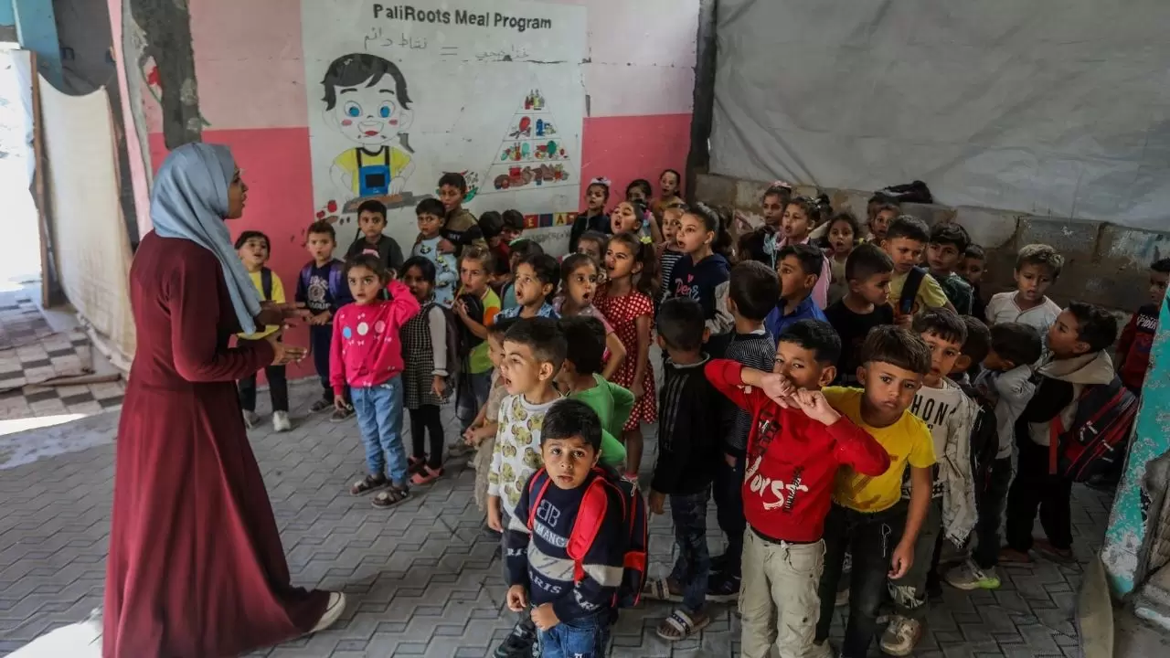 Gazze’de yıkılan okulların yerine evler sınıfa dönüştü 17