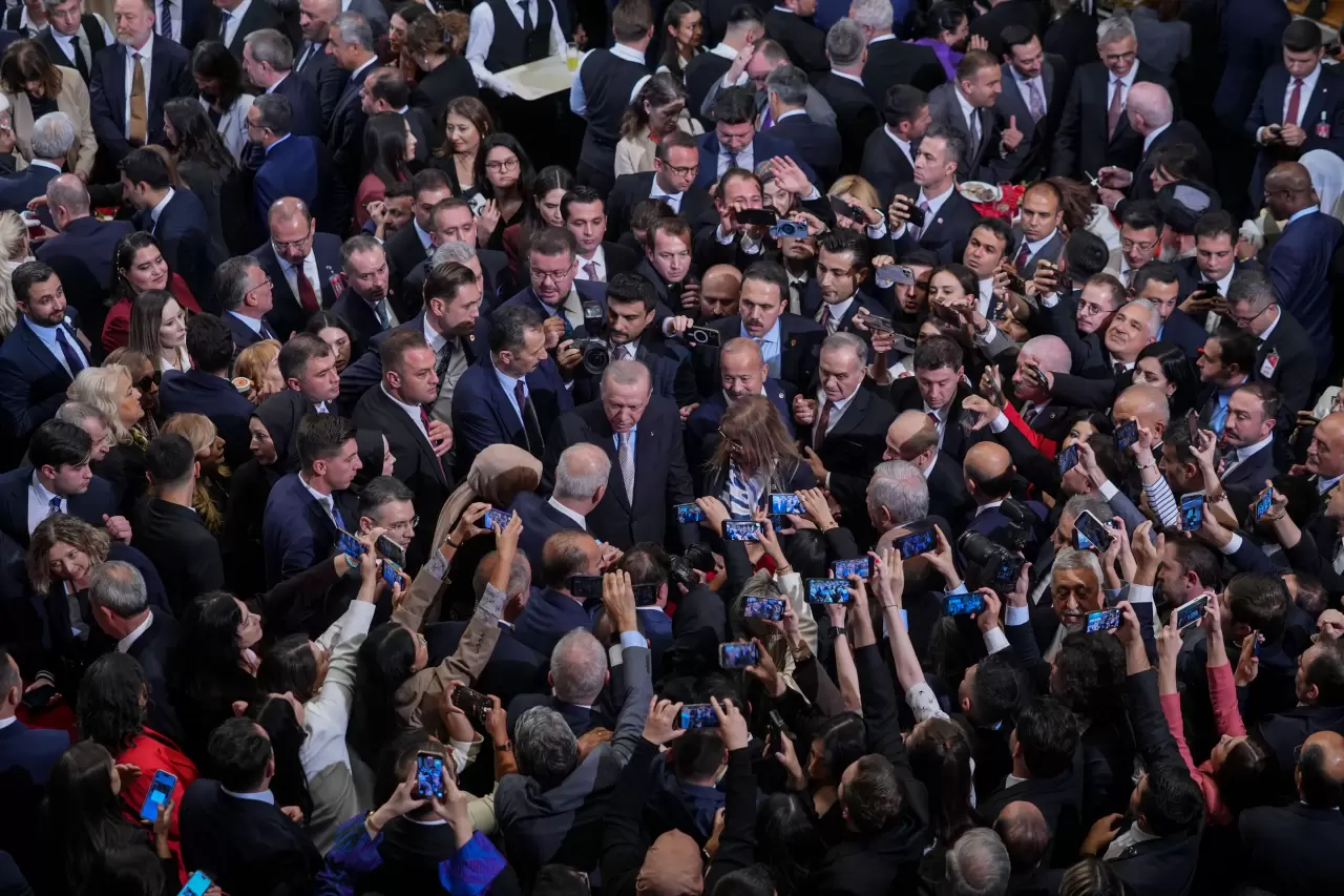 CHP'nin olmadığı resepsiyonda ne kriz ne gerginlik vardı. İşte resepsiyondan sıcak kareler... 10