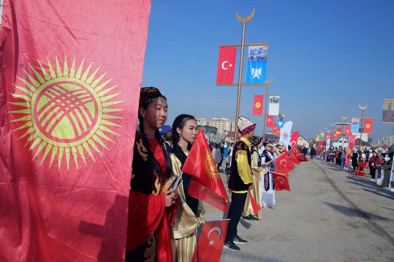 Kırgızistan-Türkiye Manas Üniversitesi'nde 2. Geleneksel Spor Oyunları heyecanı 2