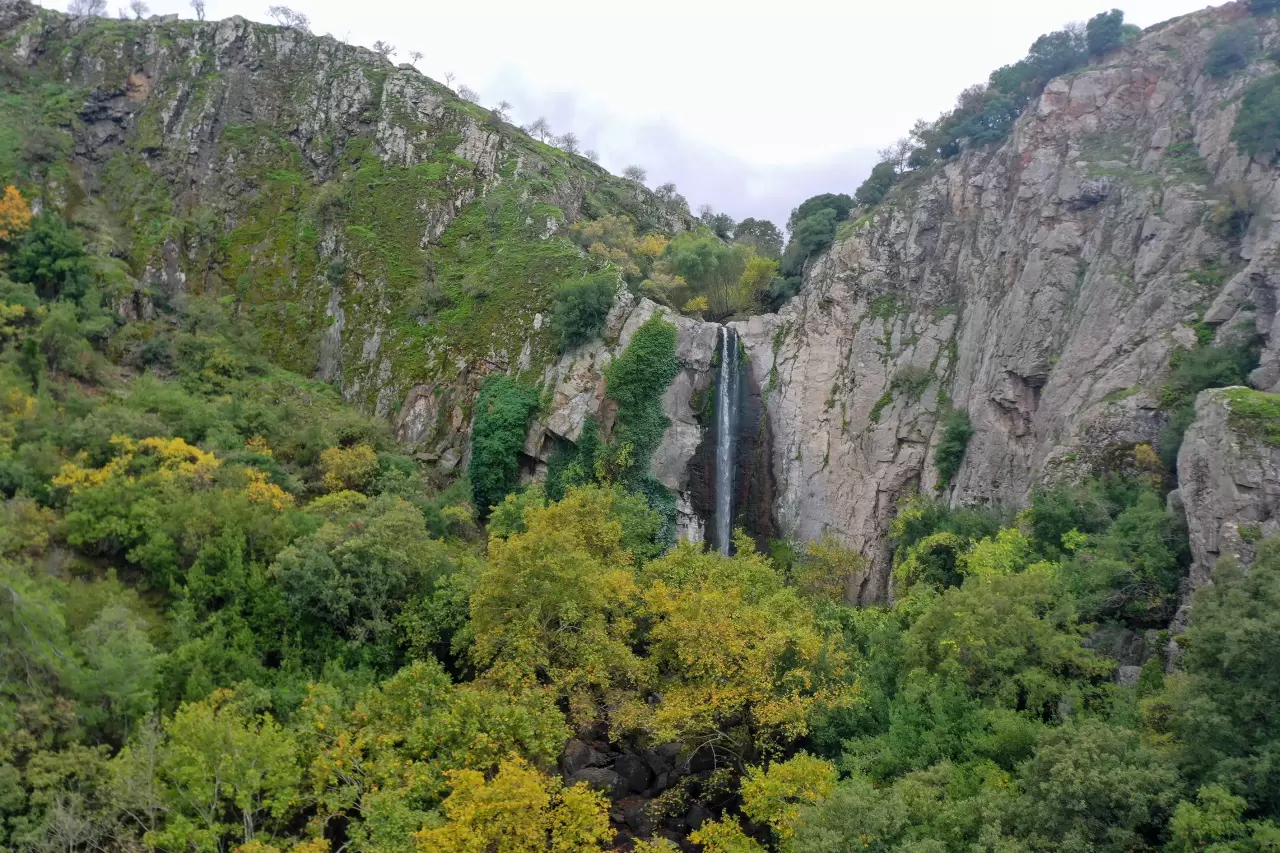 Sonbaharın renk cümbüşü: Yunt Dağları ve Türkmen Şelaleleri doğaseverleri bekliyor 2