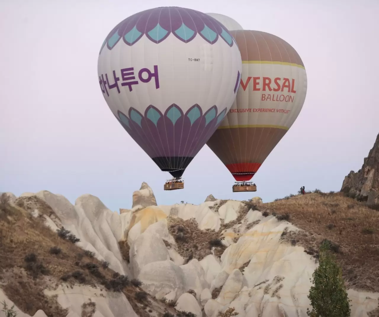 Kapadokya’da sıcak hava balonları Peribacaları üzerinde uçtu 4