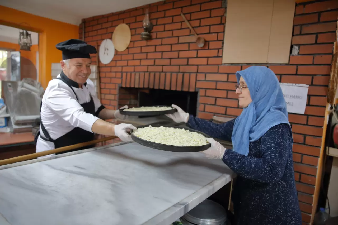 Köyüne pizzacı açtı şimdi talebe yetişmeye çalışıyor 2