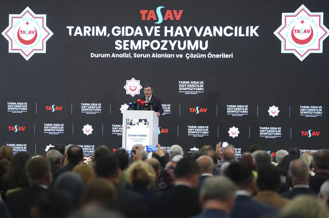 Cevdet Yılmaz Tarım, Gıda ve Hayvancılık Sempozyumu'nda konuştu 1