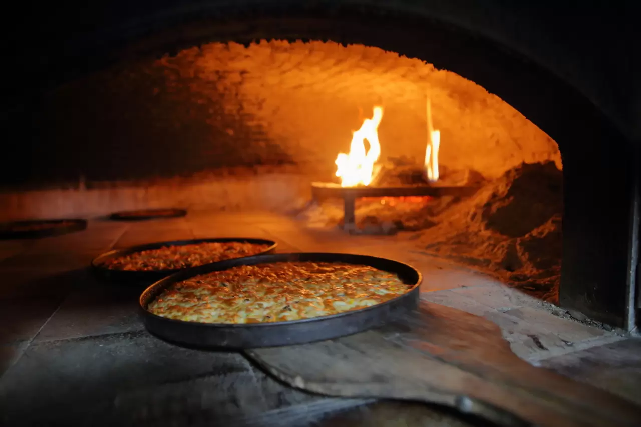 Köyüne pizzacı açtı şimdi talebe yetişmeye çalışıyor 6