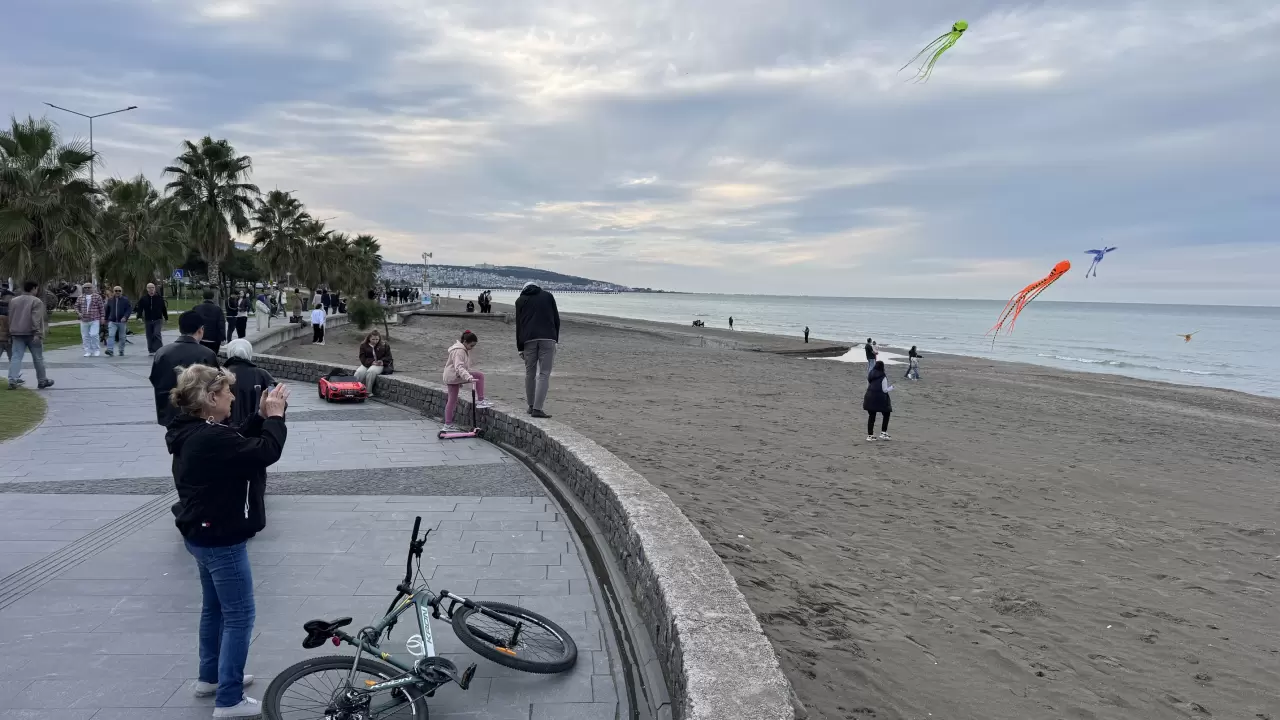 Samsun'un semalarını uçurtmalar renklendirdi 3