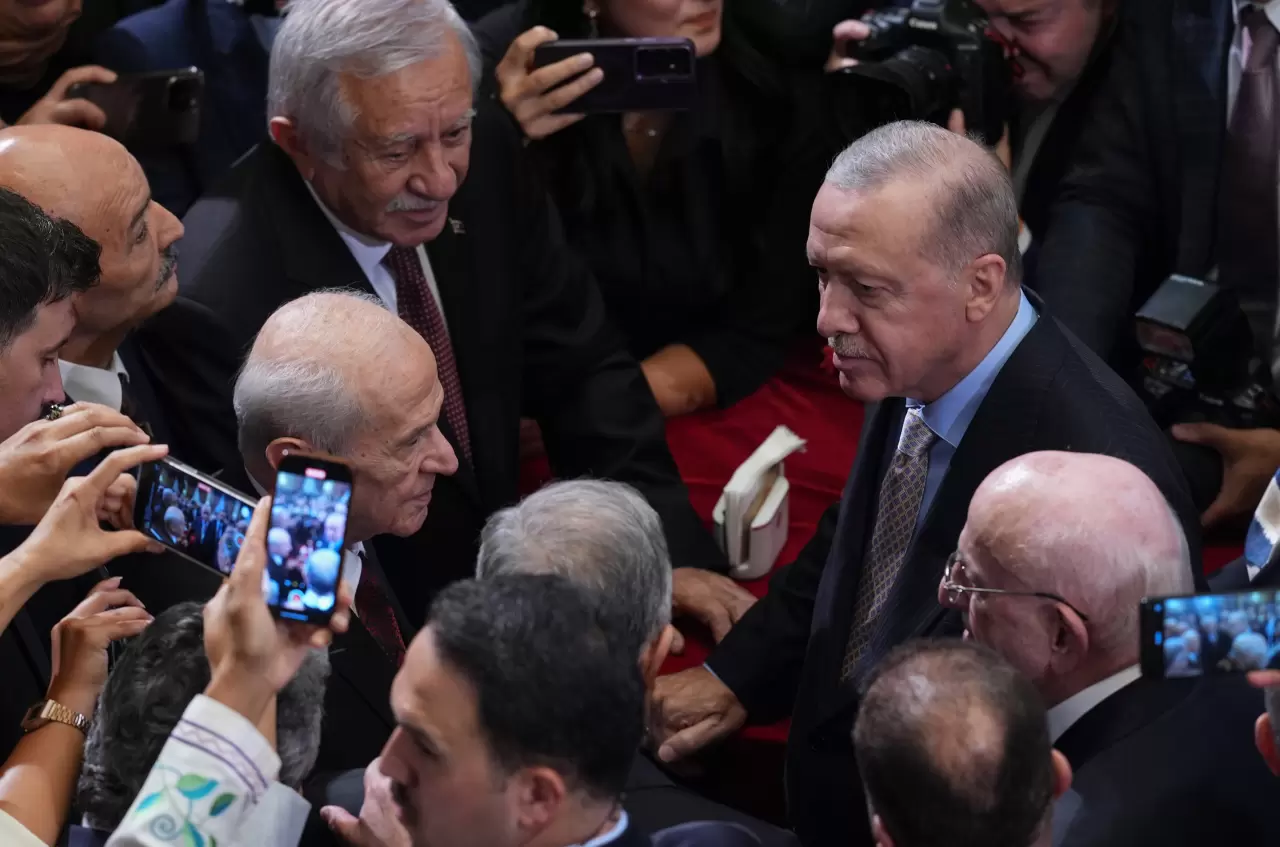 CHP'nin olmadığı resepsiyonda ne kriz ne gerginlik vardı. İşte resepsiyondan sıcak kareler... 8