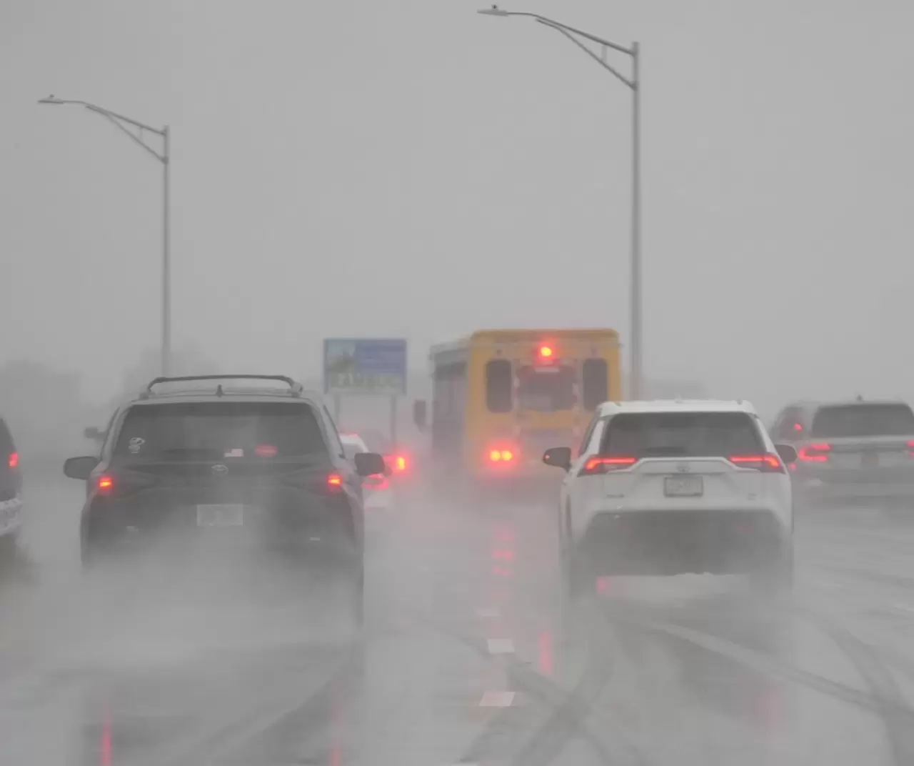 New York kentinde fırtına ve sağanak yağış etkili 1