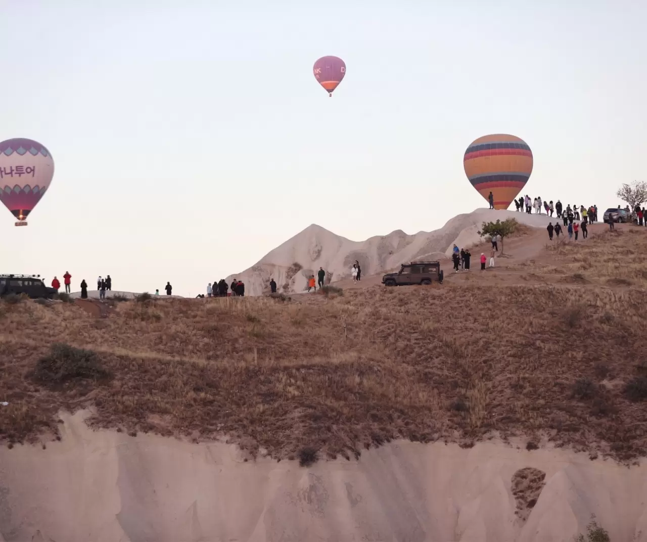 Kapadokya’da sıcak hava balonları Peribacaları üzerinde uçtu 5