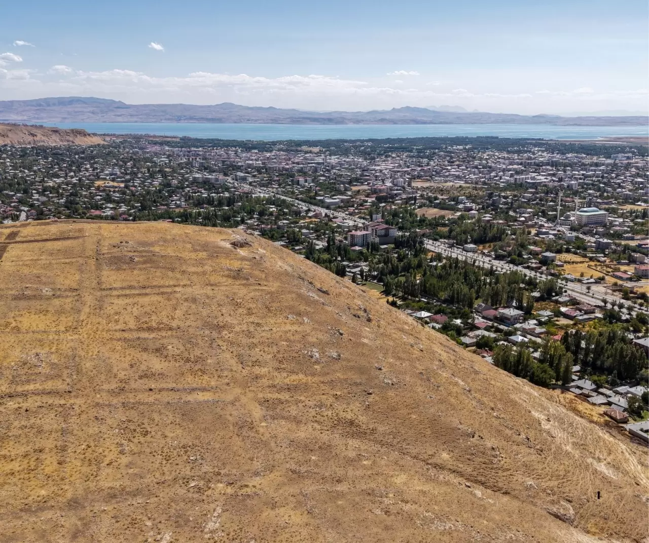 Zernaki Tepe’de 6 yeni kitabe bulundu: 3 bin yıllık antik kent gün yüzüne çıkıyor 8