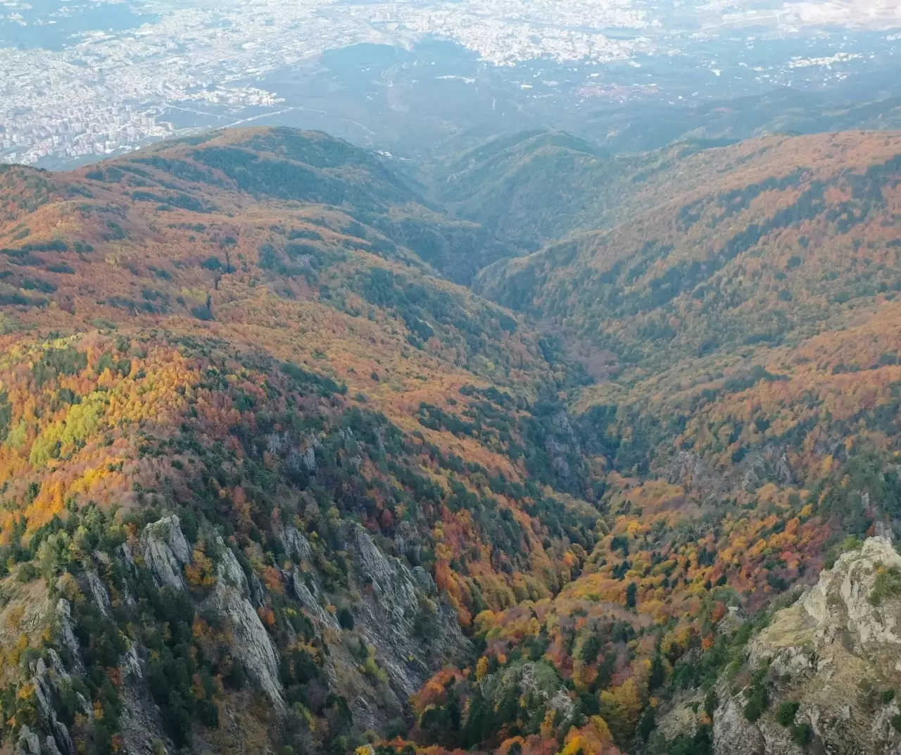 Uludağ'da sonbahar rengarenk görsel şölen sunuyor 3