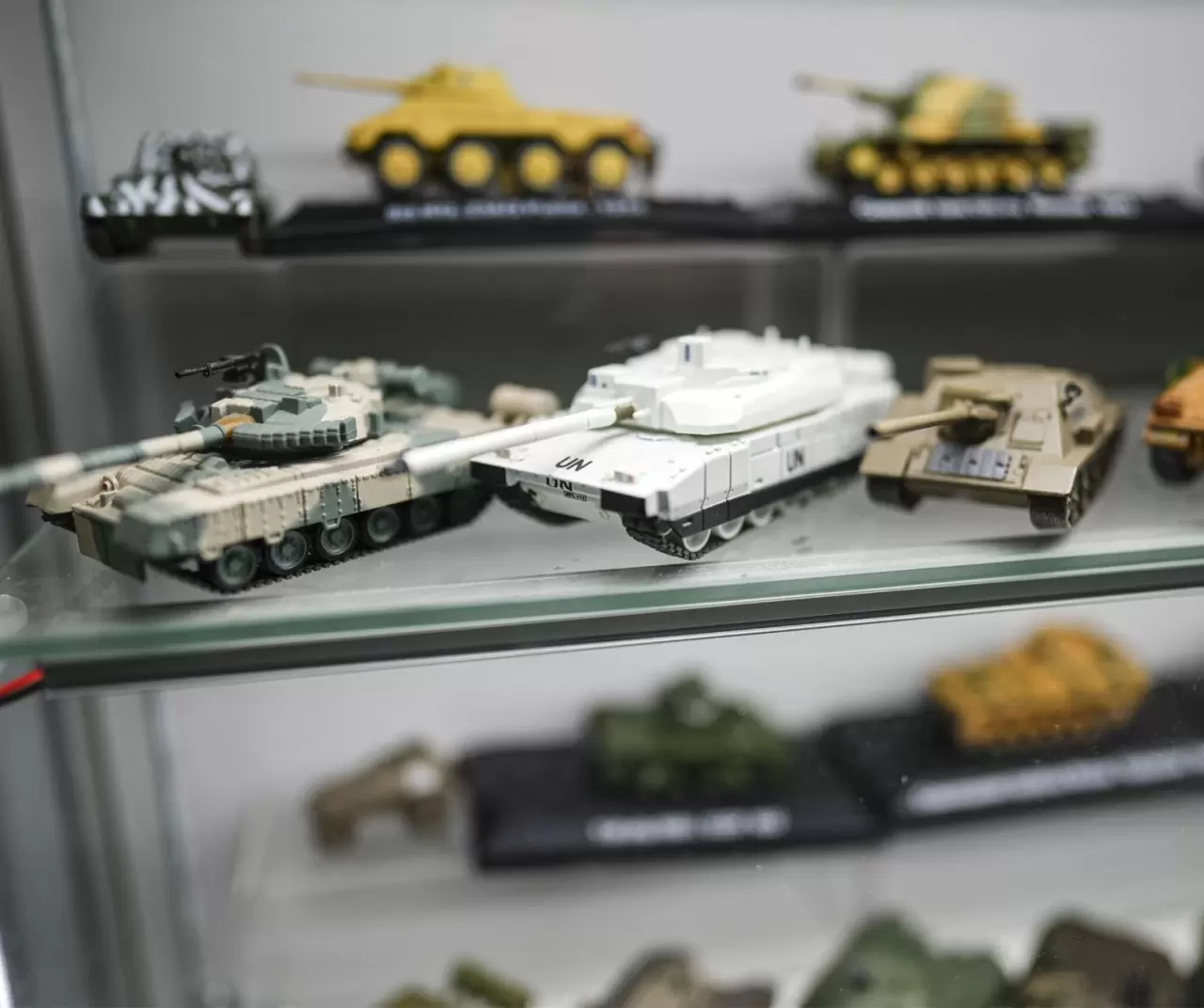 Moskova’daki “Mutlu Turna Balığı” antika mağazası ziyaretçilerini geçmişe götürüyor 3