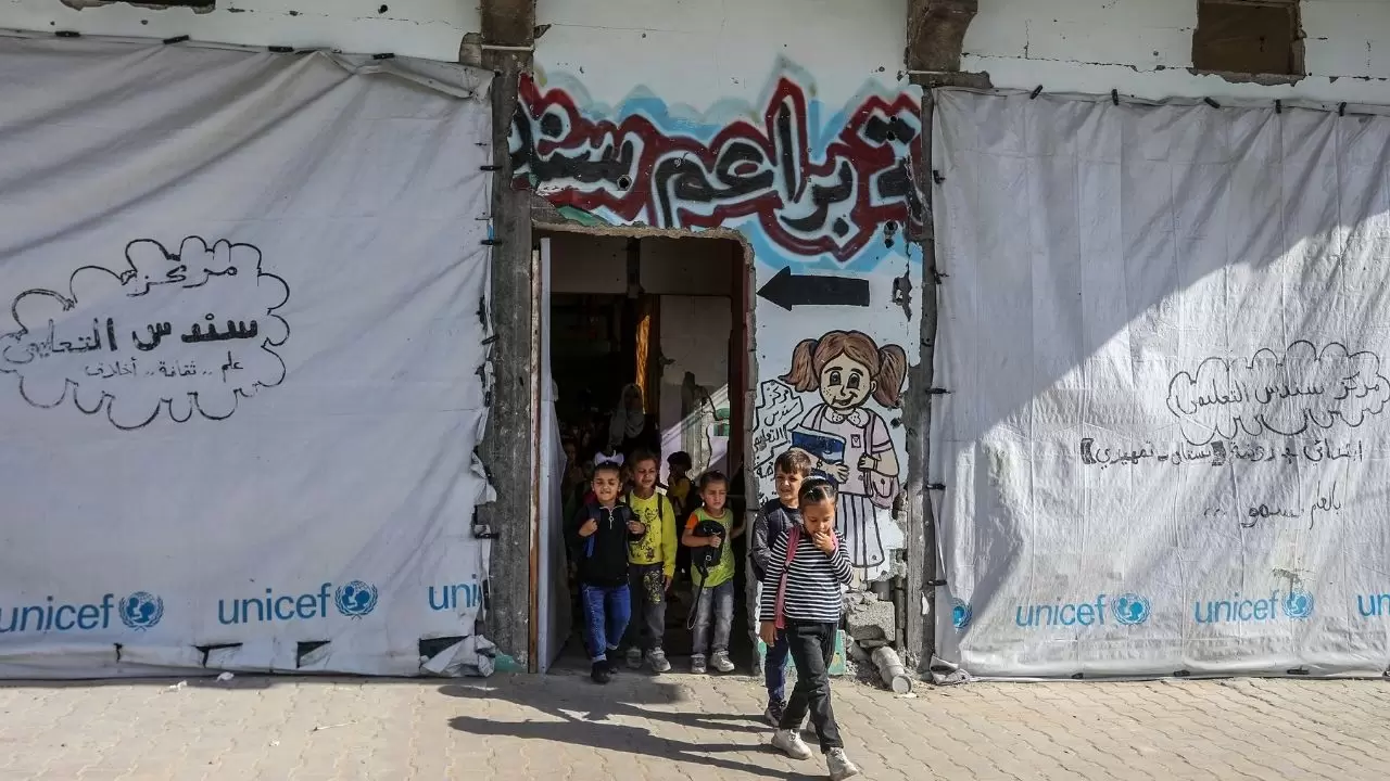 Gazze’de yıkılan okulların yerine evler sınıfa dönüştü 18