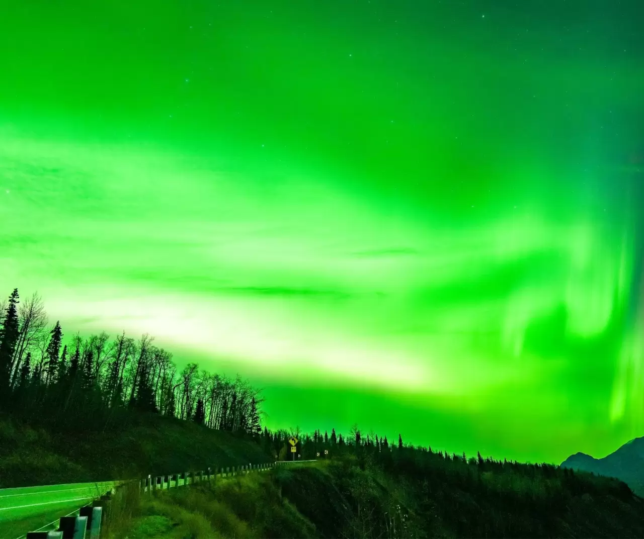 Alaska’da büyüleyici Kuzey Işıkları gecesi 4