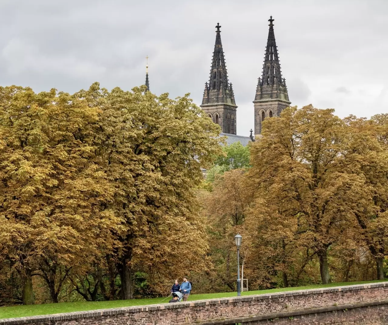 Sonbahar Prag’da büyüleyici renkler sunuyor 15
