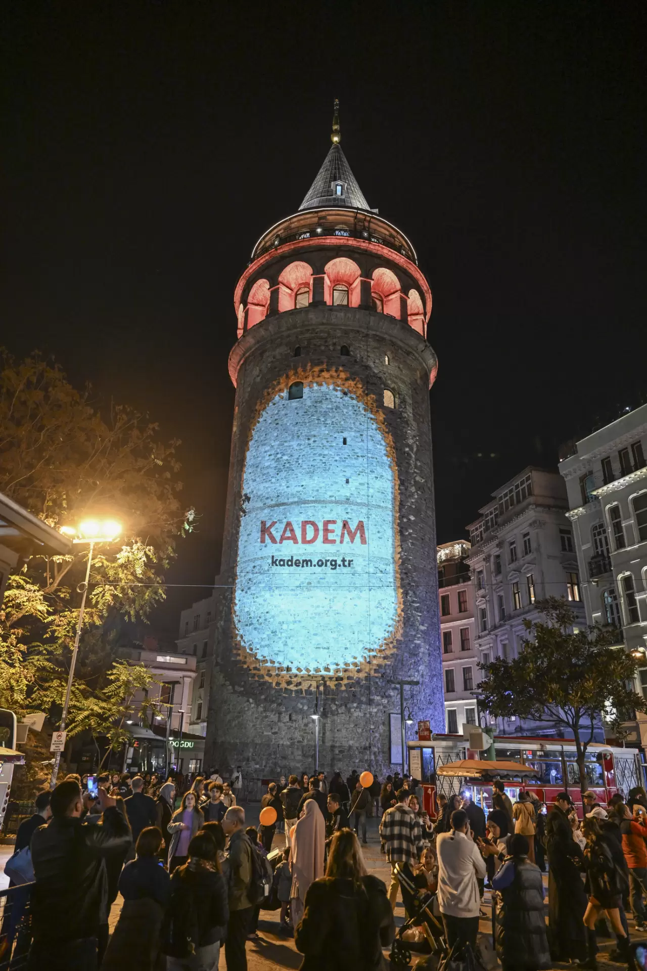 KADEM kadına yönelik şiddete karşı farkındalık çalışması düzenledi 2